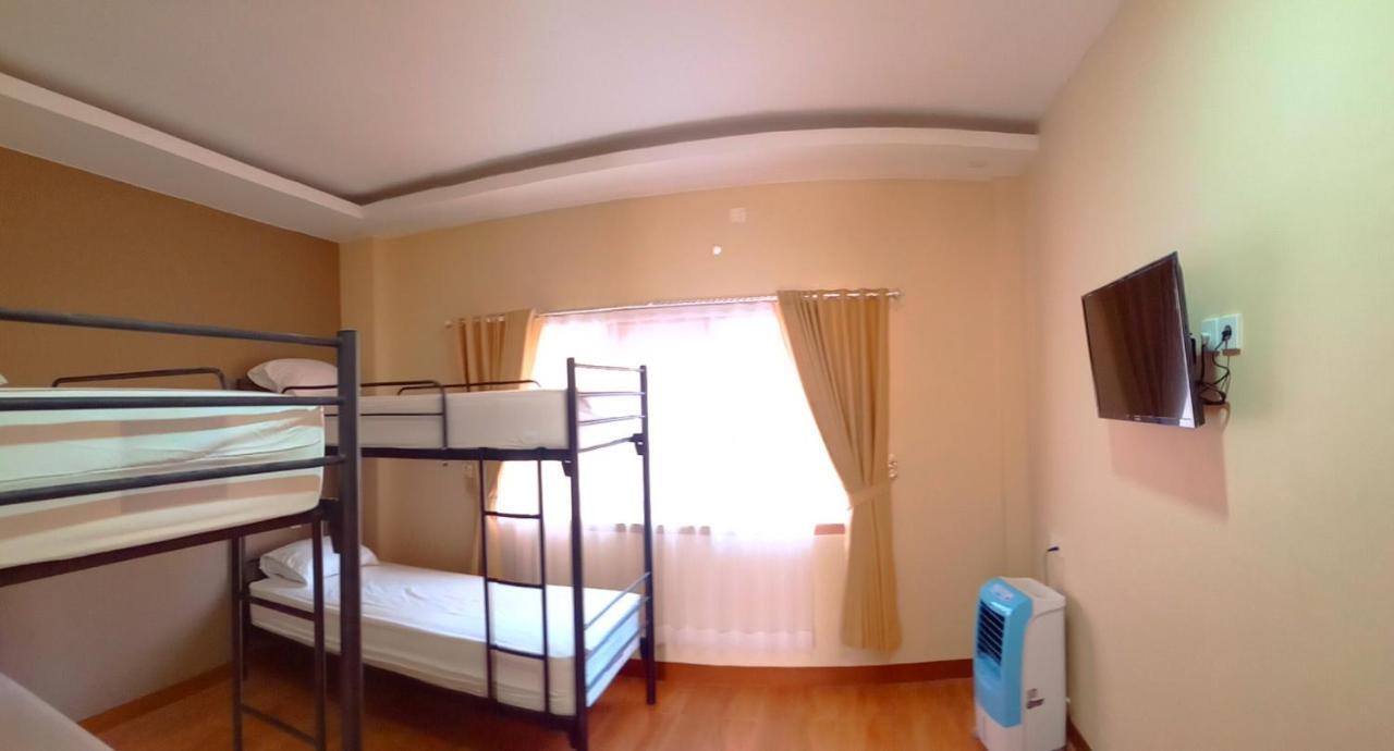 Bluefire Homestay Syariah Banyuwangi  Εξωτερικό φωτογραφία