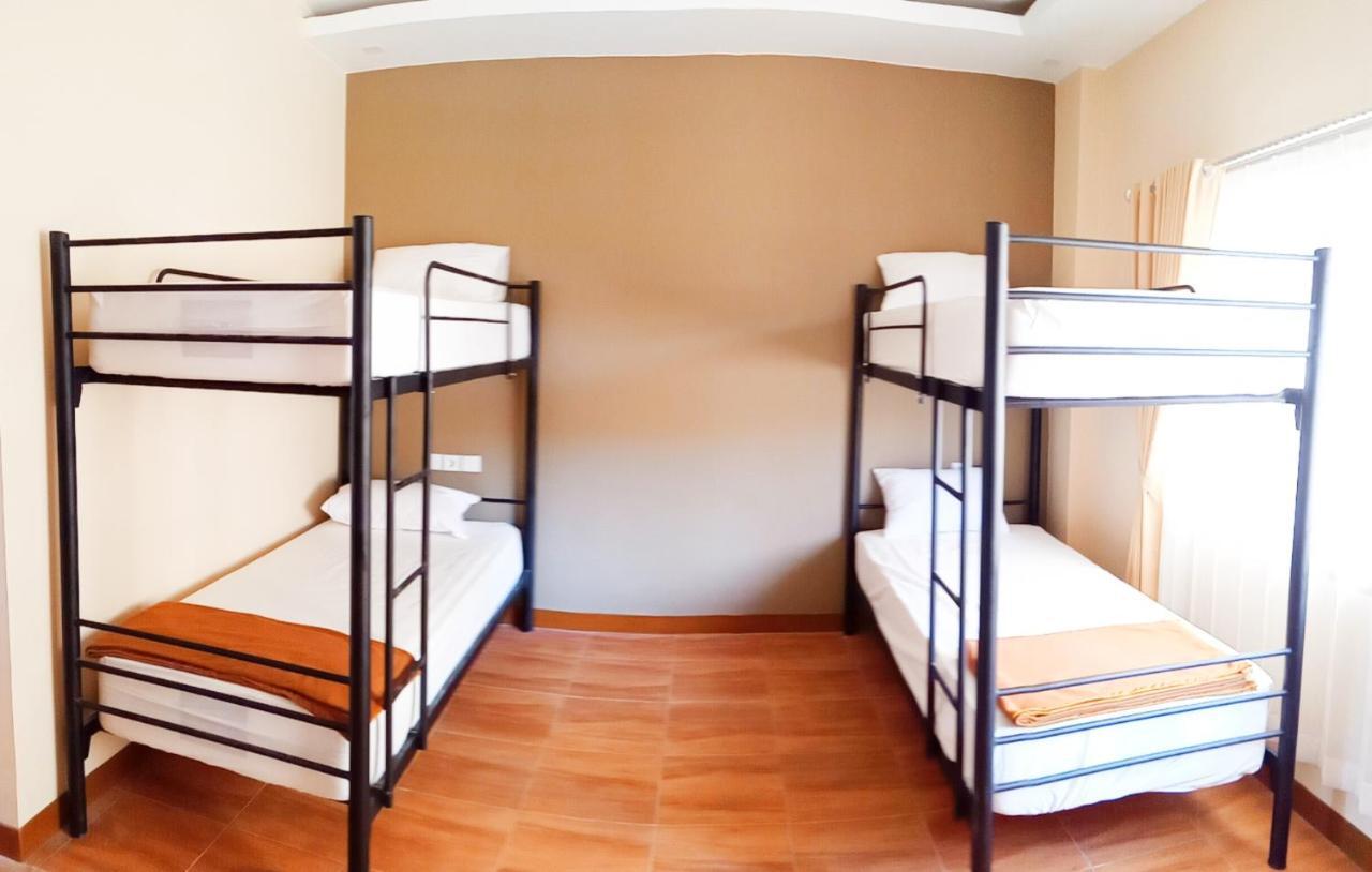 Bluefire Homestay Syariah Banyuwangi  Εξωτερικό φωτογραφία